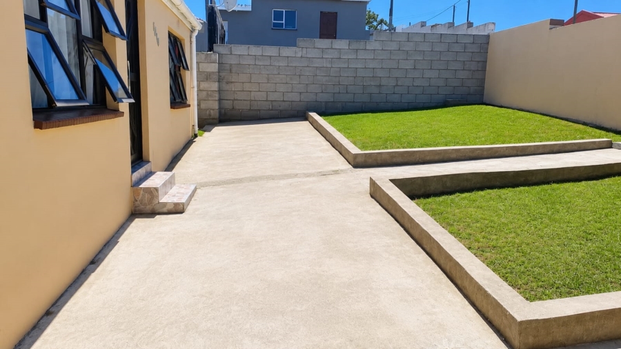 4 Bedroom Property for Sale in Mdantsane Nu 16 Eastern Cape
